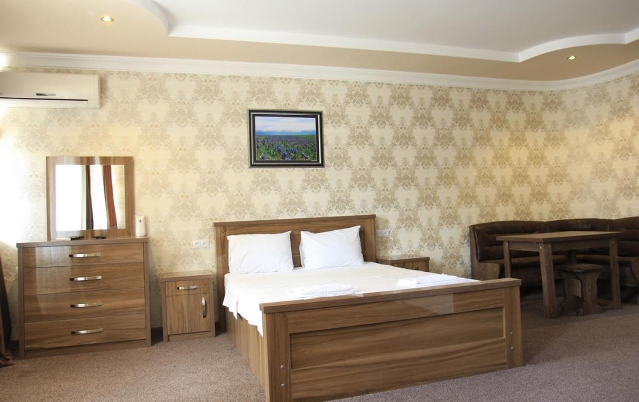 Royal Hotel Tbilisi Ngoại thất bức ảnh