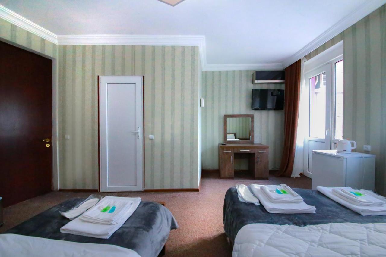 Royal Hotel Tbilisi Ngoại thất bức ảnh